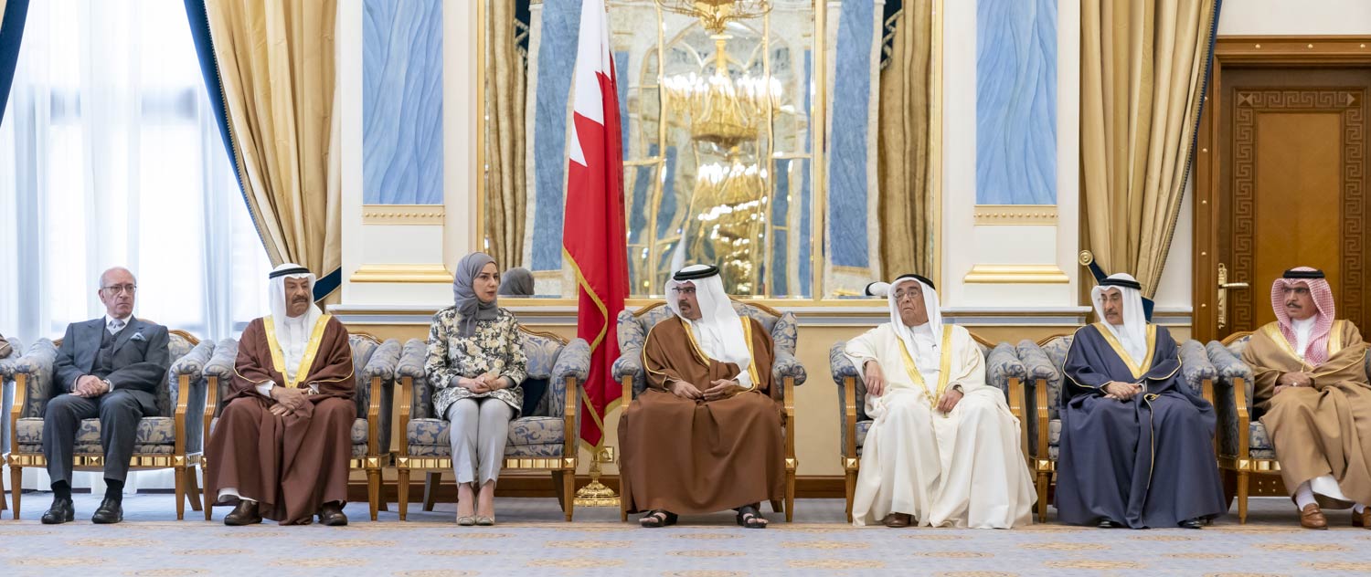 HRH the Crown Prince receives senior officials and members of the Council of Representatives and Shura Council.