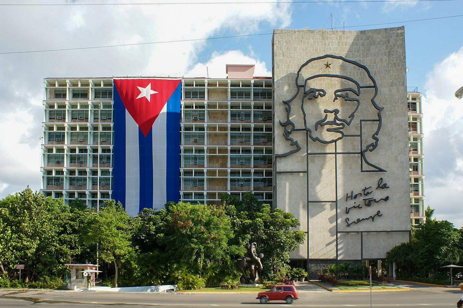 Ministry of the Interior building with "Che" Guevara portrait