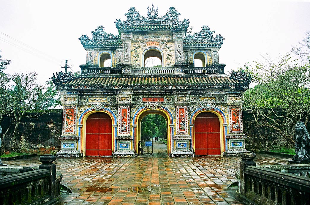 Hien Nhon gate in Hue