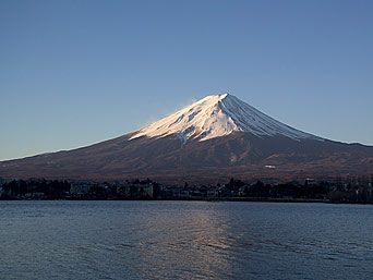 Famous Landmarks: Satellite View of Mount Fuji, Japan - Nations Online ...